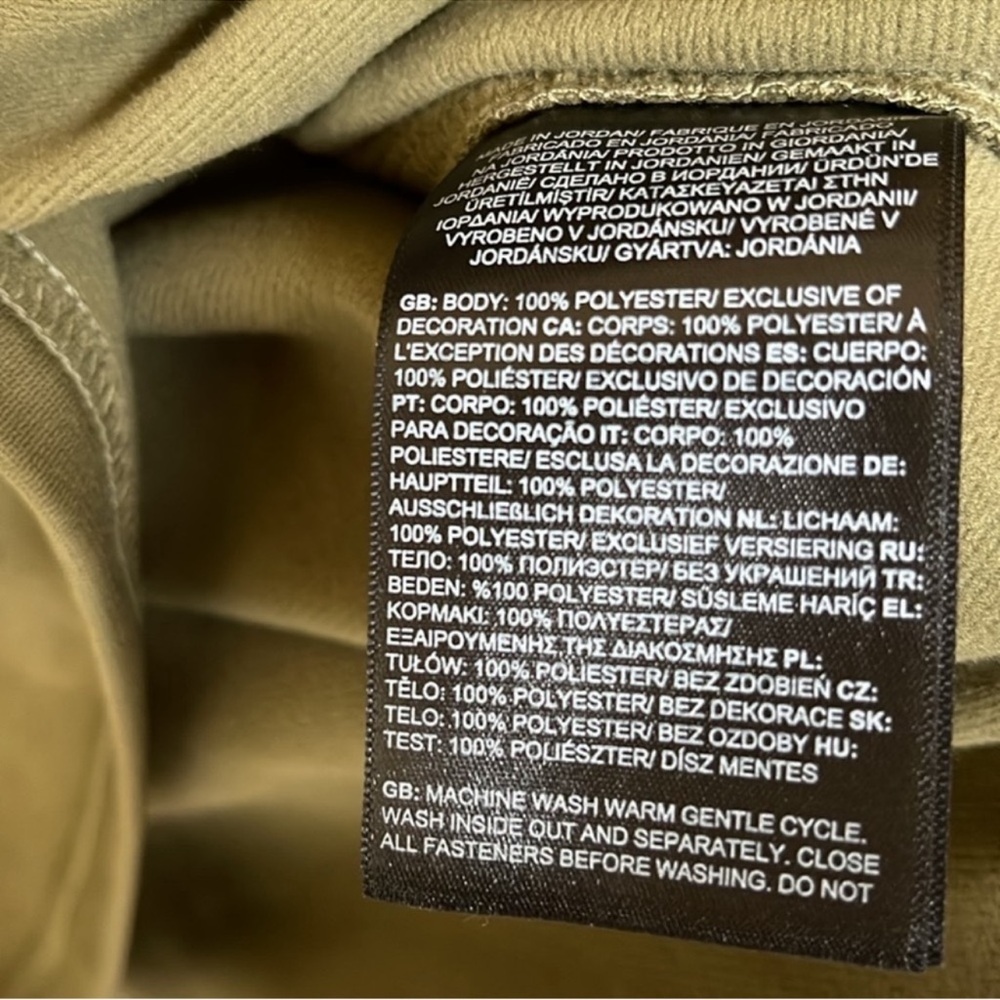 The North Face tech Olive Green Women's Quarter-Zip Top - Picture 12 of 14
